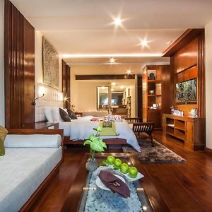 Club King Suite